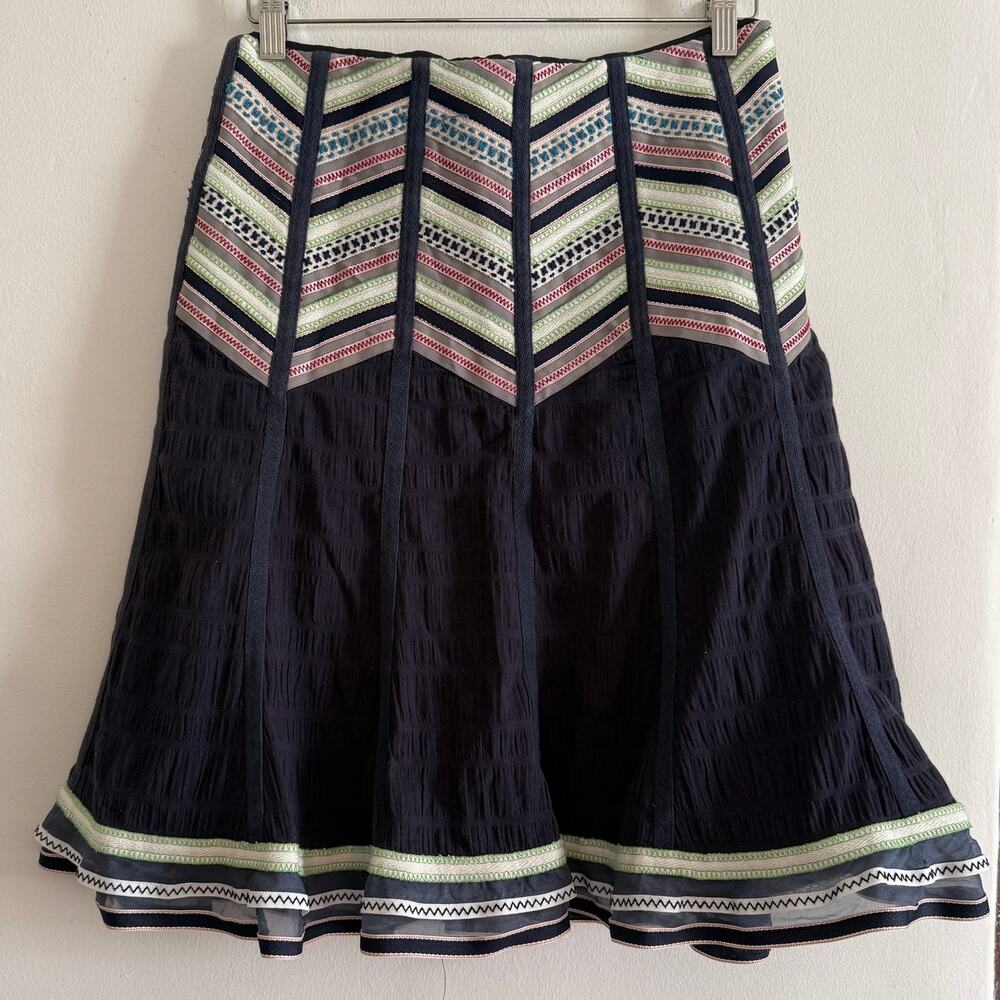 Y2K Vintage Nanette Lepore Navy Embroidered Waist Swirl Skirt | Size 4
